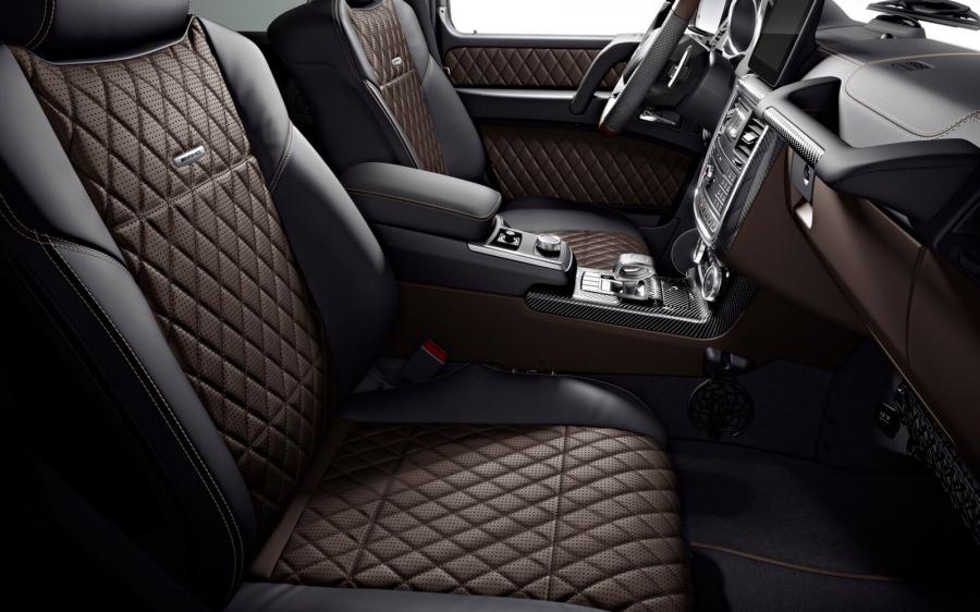 Интерьер Mercedes-AMG G63 50th Anniversary Edition 2017 года  (фото 7 из 12)